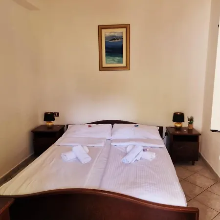 Biser Bed & Breakfast 4*