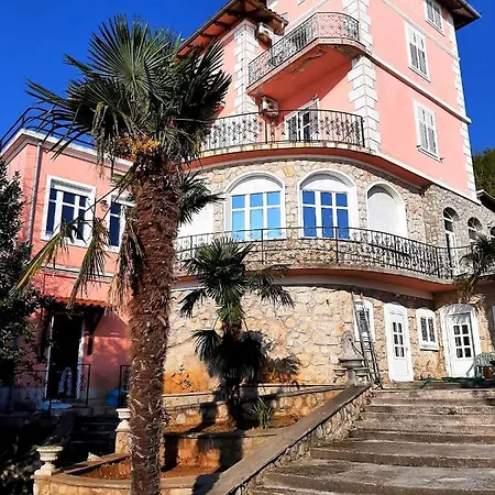 Biser Bed and breakfast