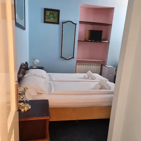Biser Bed & Breakfast 4*