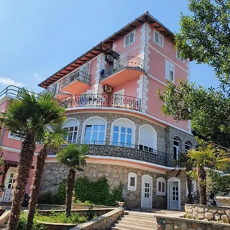 Bed and breakfast Biser 4*