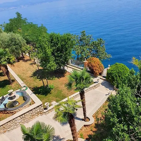 住宿加早餐酒店 Biser