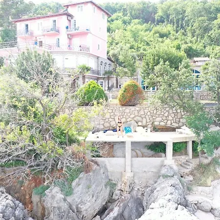 住宿加早餐酒店 Biser