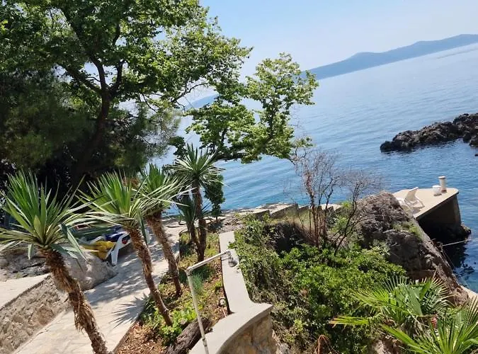 Biser ベッド・アンド・ブレックファスト