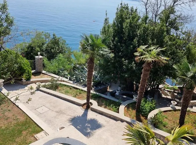 ベッド・アンド・ブレックファスト Biser 4*