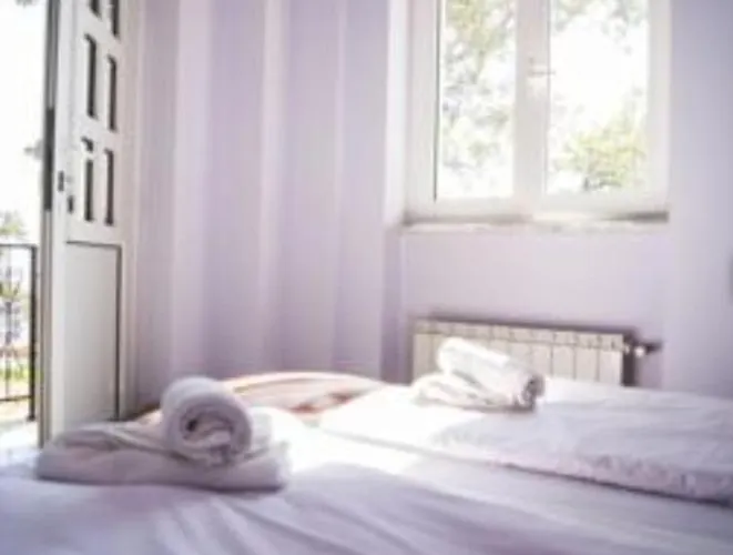 ベッド・アンド・ブレックファスト Biser 4*