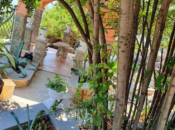 Biser ベッド・アンド・ブレックファスト