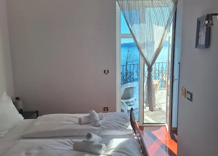 ベッド・アンド・ブレックファスト Biser 4*